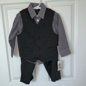 NWT Nautica 3pieces Checkered Shirt and Vest Set Size 3-T (Boy)